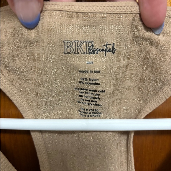 tank top - Picture 3 of 3